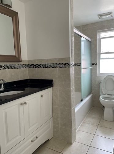 195 Adams St, Newton MA 02458-1351 exterior