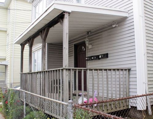 75 Flint St, Fall River MA 02723-2121 exterior