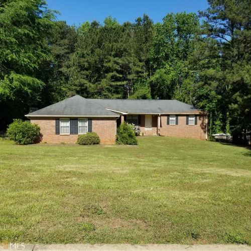 505 Oakwood Manor Dr, Stockbridge GA  30281-5093 exterior