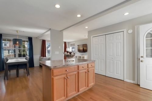 99 Edwards St, Quincy MA 02169-6903 exterior