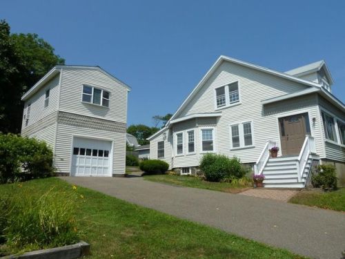 211 Castle Rd, Nahant MA  01908-1152 exterior