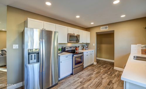 9022 18 Dr, Phoenix AZ 85021-2908 exterior