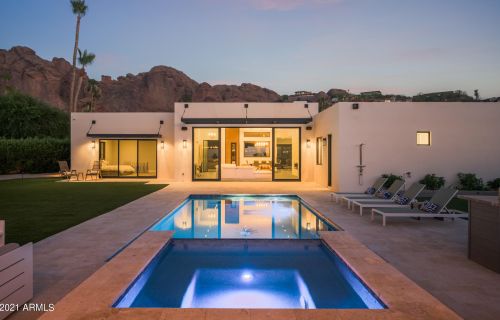 5833 46th Pl, Phoenix AZ  85018-1235 exterior