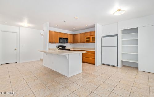 12010 44th St, Phoenix AZ 85048-0125 exterior