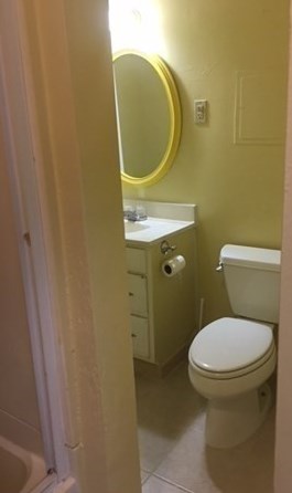 8 Barclay St, Worcester MA 01604-4234 exterior