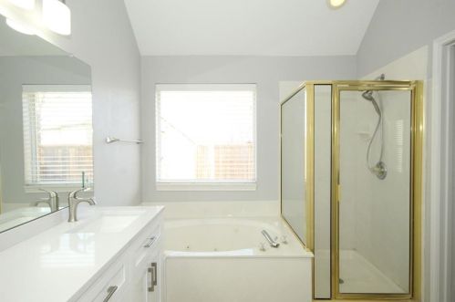 8220 Mura Dr, Plano TX 75025-4051 exterior