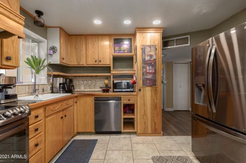 18824 30th St, Phoenix AZ  85050-3412 exterior