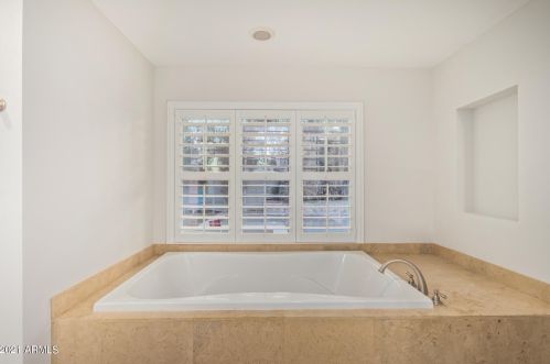 3429 Coolidge St, Phoenix AZ 85018-3425 exterior