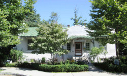 555 Commonwealth Ave, Newton, MA 02459-1602