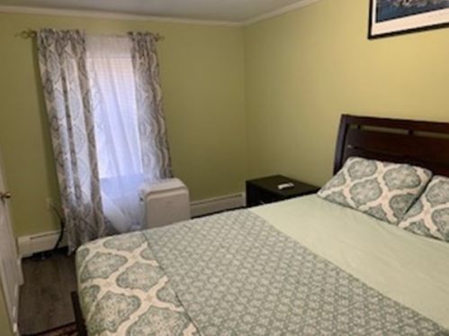 57 Oakland Ave, Methuen MA 01844-3673 exterior