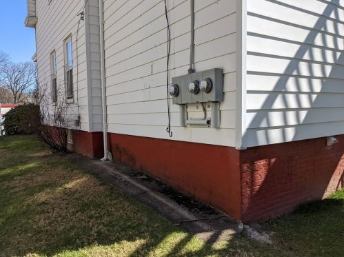 394 Chandler St, Worcester MA 01602-2916 exterior