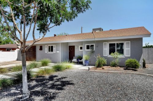 1930 Denton Ln, Phoenix, AZ 85015-2932