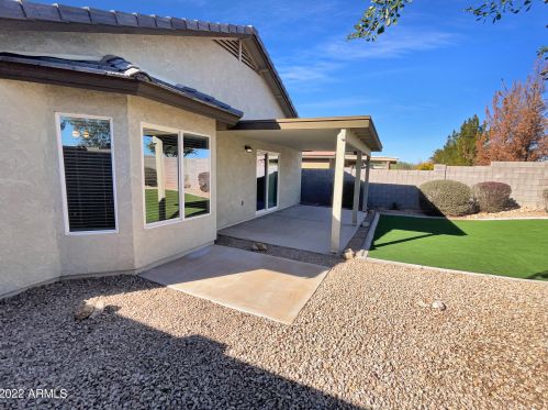 5521 27 Dr, Phoenix AZ 85045-2210 exterior