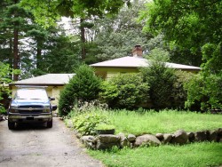 53 Pierrepont Rd, Newton, MA 02462-1126