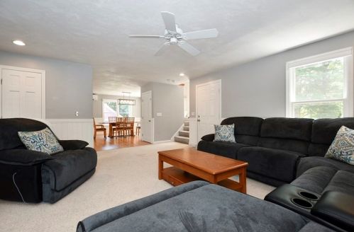 21 Grafton St, Shrewsbury MA  01545-5614 exterior