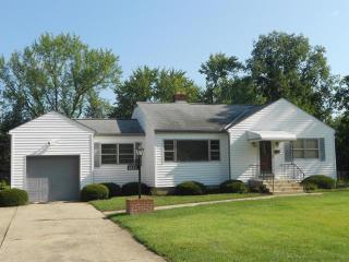 1830 Cooke Rd, Columbus, OH 43224-2223