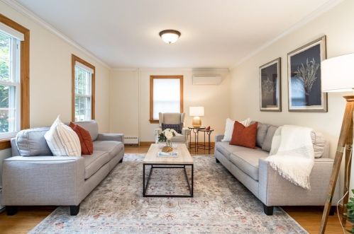 67 Underwood Ave, Newton, MA 02465-1023