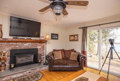 19 Over Jordan Rd, Wareham MA 02571-2414 exterior