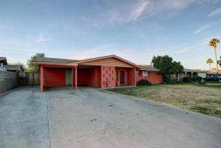 6247 Highland Ave, Phoenix AZ  85033-2121 exterior