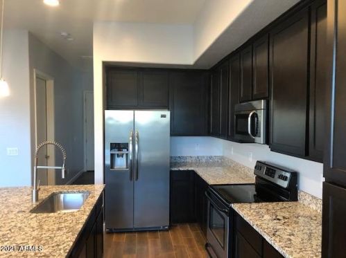 3018 33rd Pl, Phoenix AZ  85018 exterior