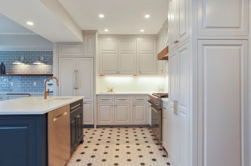 5 Ketch Ln, Quincy MA 02171 exterior