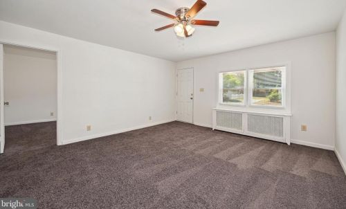 821 Columbia Blvd, West Deptford NJ 08063-1204 exterior