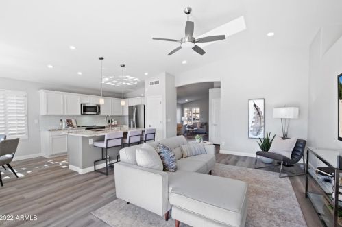 12234 44th St, Phoenix AZ  85044-2402 exterior