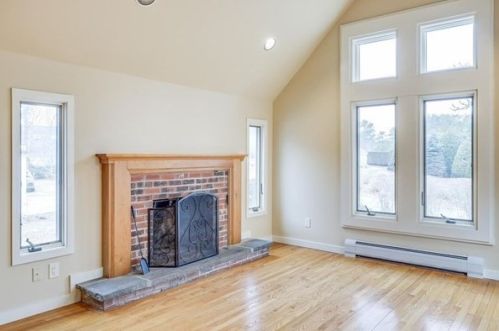 3 Bassett Wood Rd, Harwich MA 02645-2470 exterior