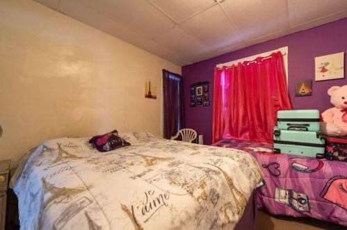 143 Lowell St, Methuen MA 01844-6825 exterior