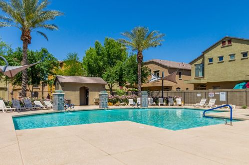 2150 Alameda Rd, Phoenix AZ  85085-1812 exterior