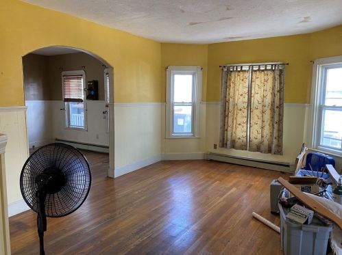 73 Dyer Ave, Whitman MA exterior