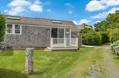 75 Main St, Chatham MA 02633-2419 exterior