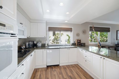 24 Whistling Swan, Irvine CA 92604-4527 exterior