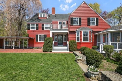 210 Randolph Ave, Milton, MA 02186-3509