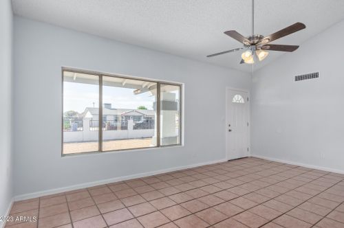 6802 Cambridge Ave, Phoenix AZ 85008-1216 exterior