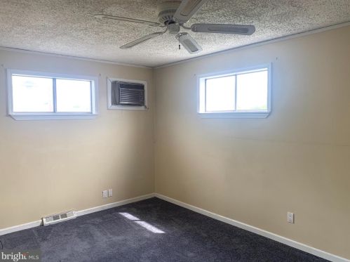 197 Lincoln Ave, West Deptford NJ 08066-1136 exterior