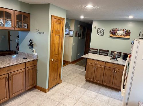 30 Pamela, New Bedford MA 02740-1923 exterior