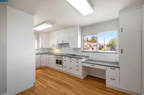 1973 Placer Dr, San Leandro CA  94578-1336 exterior