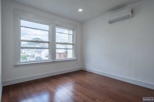 43 Dukes St, Kearny NJ  07032-3306 exterior