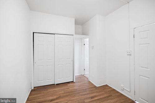 1943 Cooper St, West Deptford NJ 08096-3810 exterior