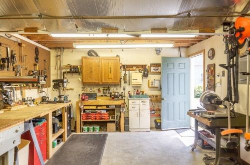 413 Danforth St, Taunton MA 02780-1642 exterior