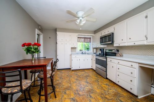 5 Roland Ave, Fall River MA  02726-2639 exterior