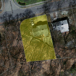 128 Roundwood Rd, Newton MA  02464-1260 aerial view