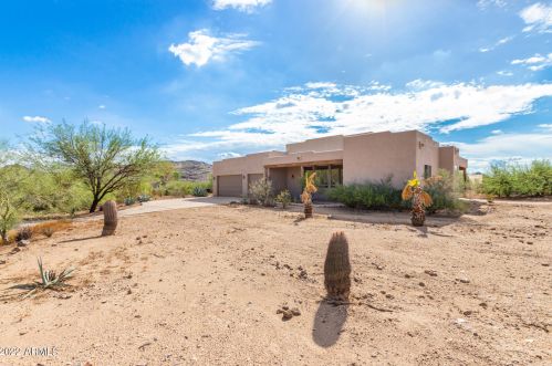 44811 12 St, Phoenix AZ 85086-8480 exterior