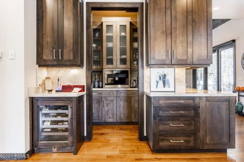 2424 Iron Mtn Dr, Park City UT 84060-6559 exterior