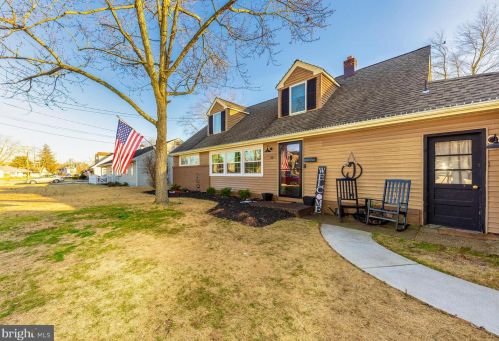 20 Beech Pl, West Deptford NJ 08096-3301 exterior