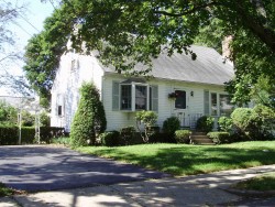 167 Adams Ave, Newton, MA 02465-1551