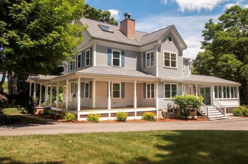 257 Rockland St, Canton, MA 02021-3193