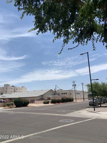 424 2nd St, Phoenix AZ  85004-2521 exterior