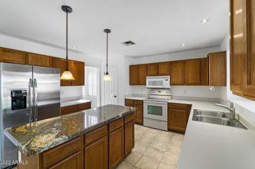 19650 36 St, Phoenix AZ 85050-3944 exterior